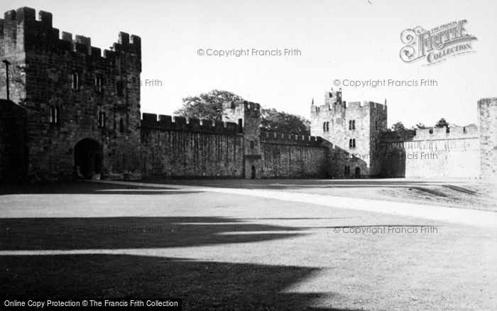 Photo of Alnwick, Castle 1950
