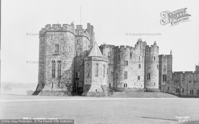 Photo of Alnwick, Castle c.1950