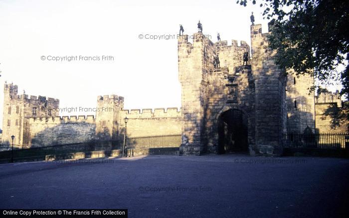 Photo of Alnwick, Castle Entrance 1986