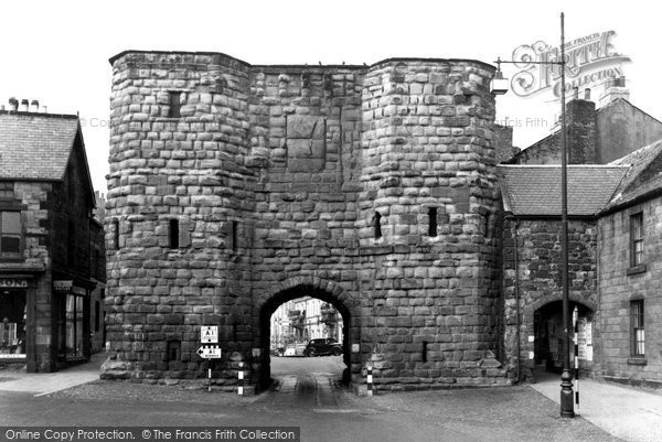 Photo of Alnwick, the Hotspur Gate c1950