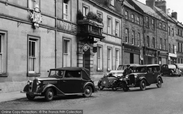 Photo of Alnwick, Vauxhall DX 1948