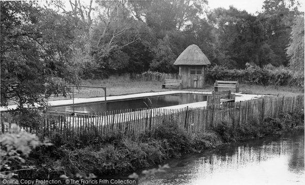 Photo of Alresford, Fulling Mill Swimming Pool c.1950