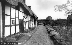 Alrewas, Thatched Cottage c1965