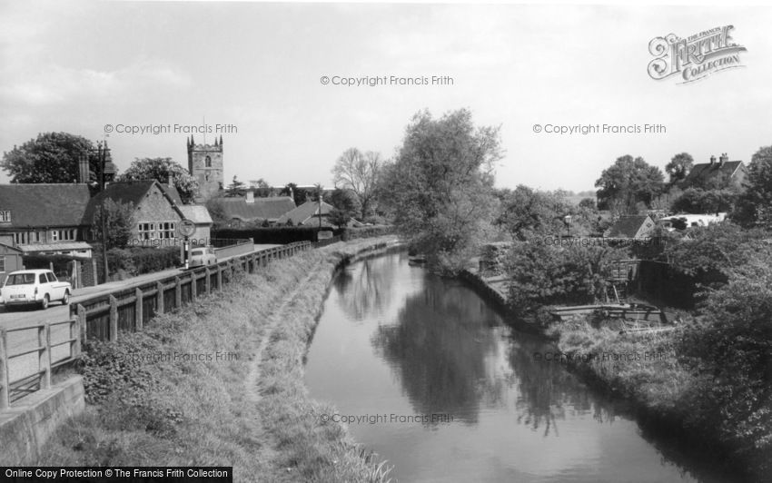 Alrewas, the Trent and Mersey Canal c1955
