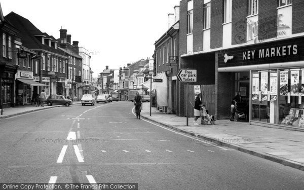 Photo of Alton, High Street c.1965