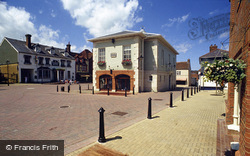 Market Square And Town Hall c.1990, Alton