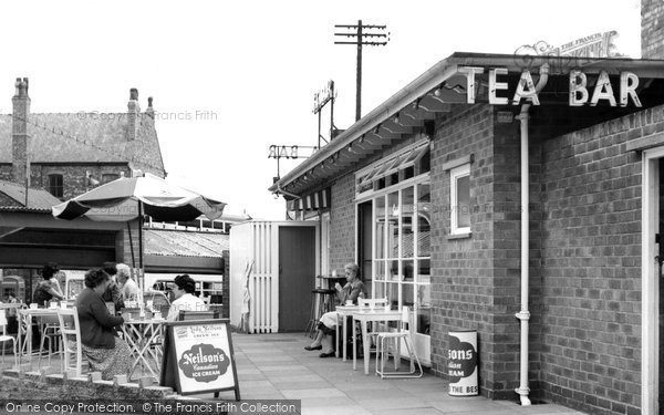 Photo of Altrincham, Tea Bar c1960