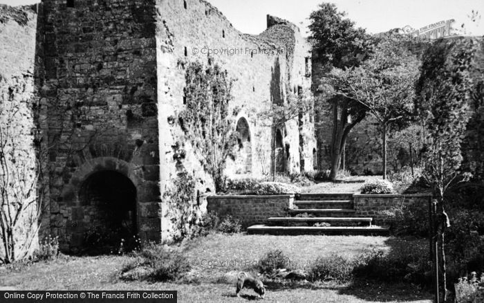 Photo of Amberley, Castle Courtyard 1949
