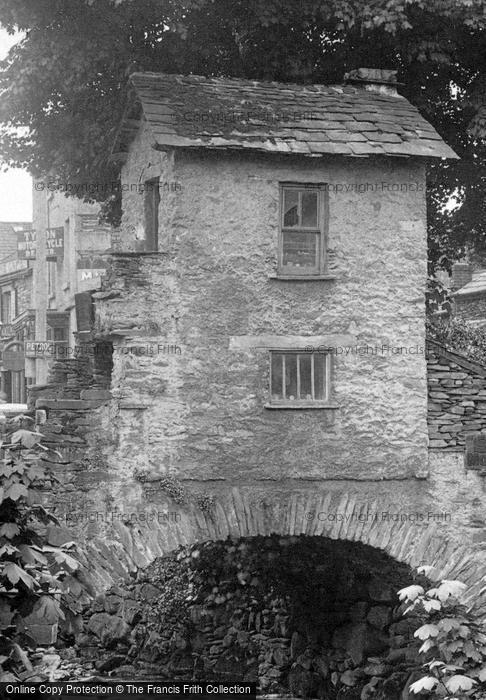 Photo of Ambleside, Bridge House 1912