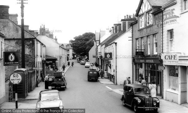 Photo of Amlwch, Queen Street c.1960