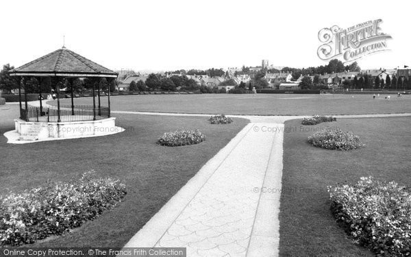 Photo of Ammanford, Ammanford Park c.1960