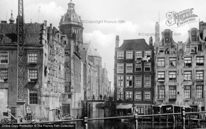 Photo of Amsterdam, Oudezijdsvoorburgwal c.1920
