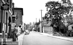 Andover, London Street c1950
