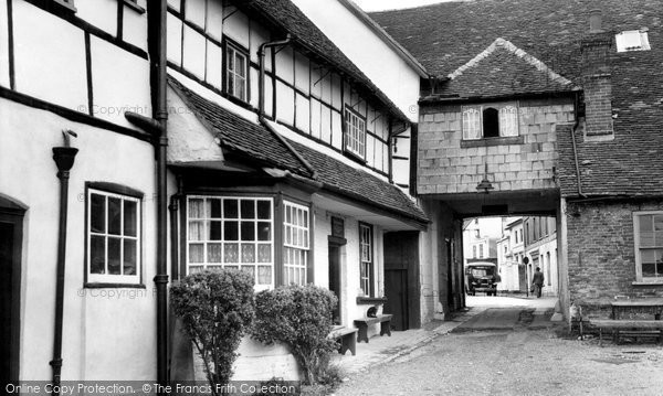 Photo of Andover, The Angel Inn c.1950