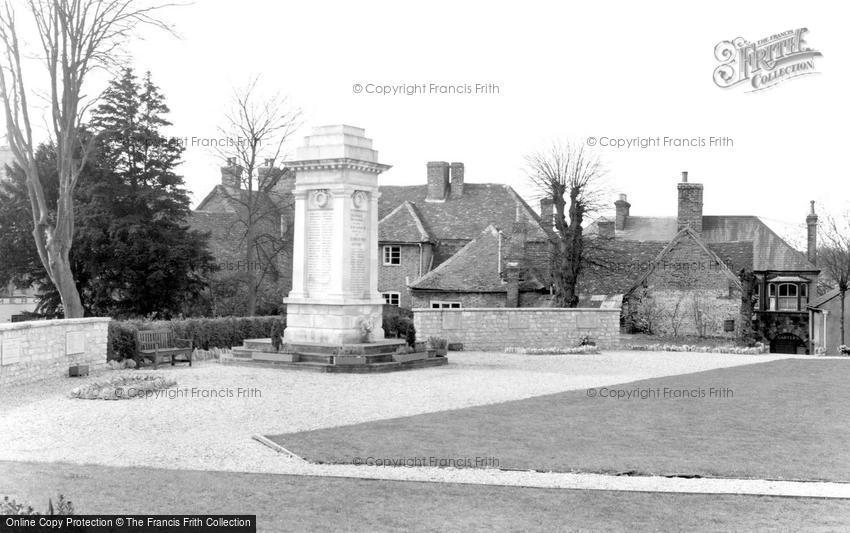 Andover, the War Memorial c1960