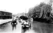Town River 1901, Andover