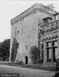Stapleton Tower 1951, Annan