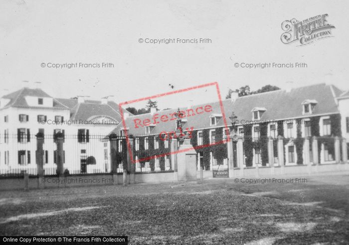 Photo of Apeldoorn, Het Loo Palace c.1930