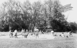 Heath Park, Playground c.1955, Apsley End