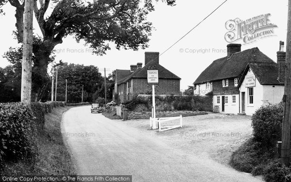 Photo of Ardingly, The Gardeners Arms c.1955