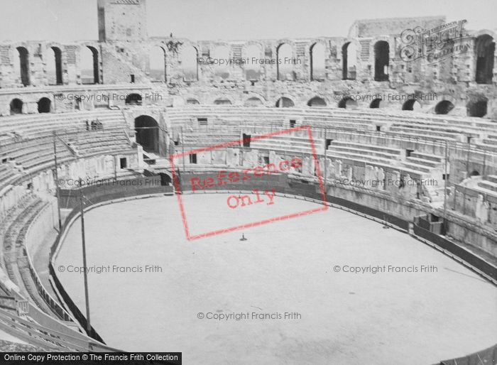 Photo of Arles, Amphitheatre c.1939