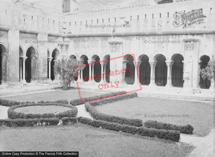 Photo of Arles, Cloister Gallery c.1939