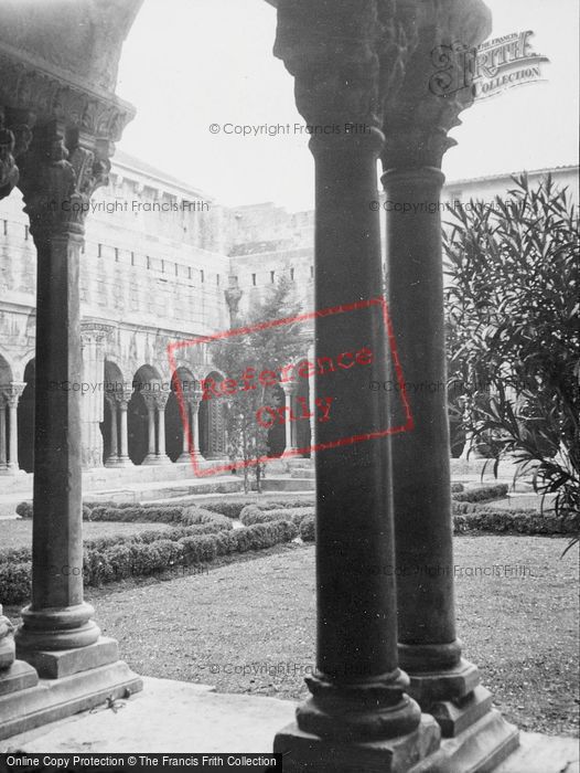 Photo of Arles, Cloister Gallery c.1939