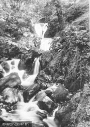 Lower Falls 1892, Arthog