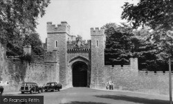 Castle Gateway c.1960, Arundel