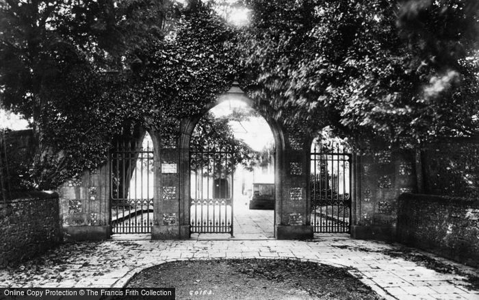 Photo of Arundel, Entrance To St Nicholas' Church 1908