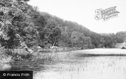 Swanbourne Lake 1898, Arundel