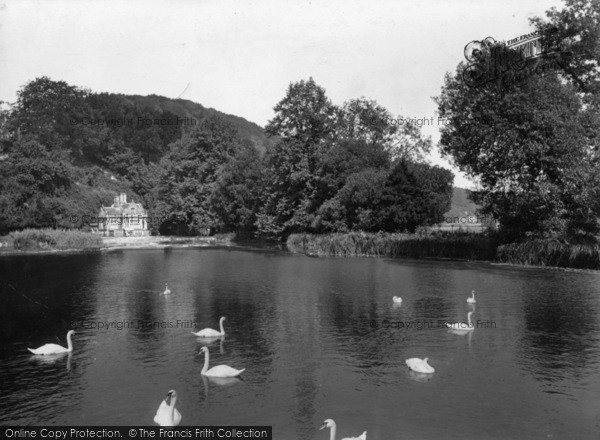 Photo of Arundel, Swanbourne Lake 1930