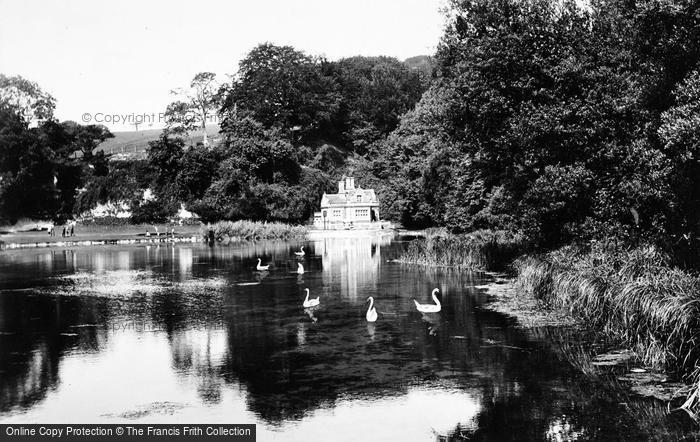 Photo of Arundel, Swanbourne Lake 1930