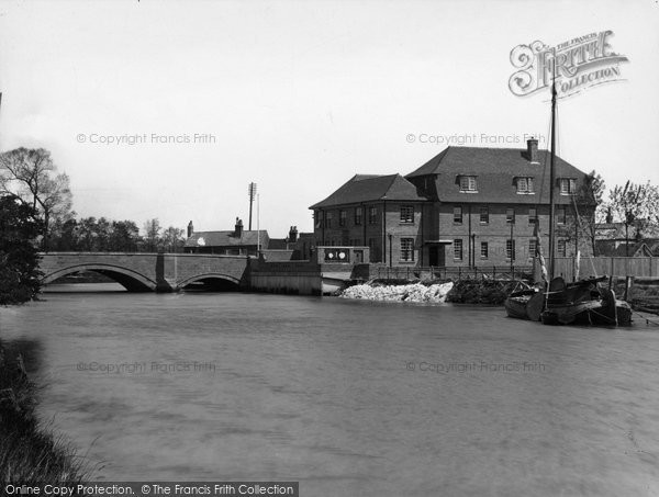 Photo of Arundel, The River Arun And Hotel 1936