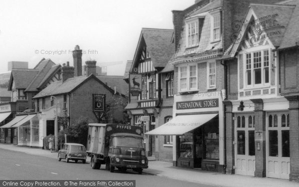 Photo of Ascot, High Street c.1960