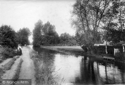 On The Canal 1908, Ash Vale