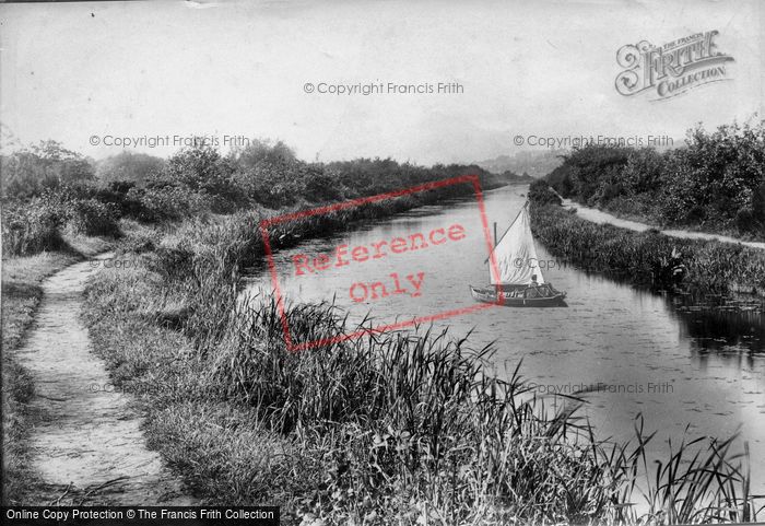 photo-of-ash-vale-on-the-canal-1908-francis-frith