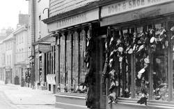 Easterbrook's Boot & Shoe Warehouse, East Street 1913, Ashburton