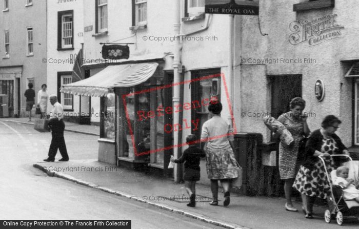 Photo of Ashburton, Town Centre c.1960
