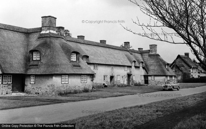 Photo of Ashby St Ledgers, Thatched Cottages c.1960
