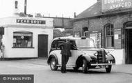 A Station Taxi 1962, Ashford