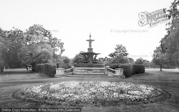 Photo of Ashford, Victoria Park c.1960