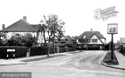 Village Way 1954, Ashford