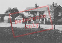 Common, Woodfield House 1909, Ashtead