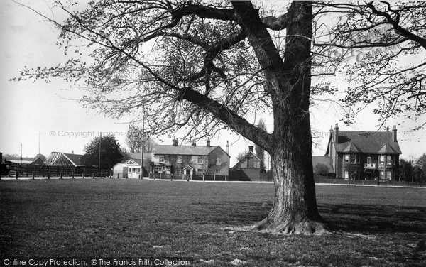 Photo of Ashtead, Woodfield House Corner 1909