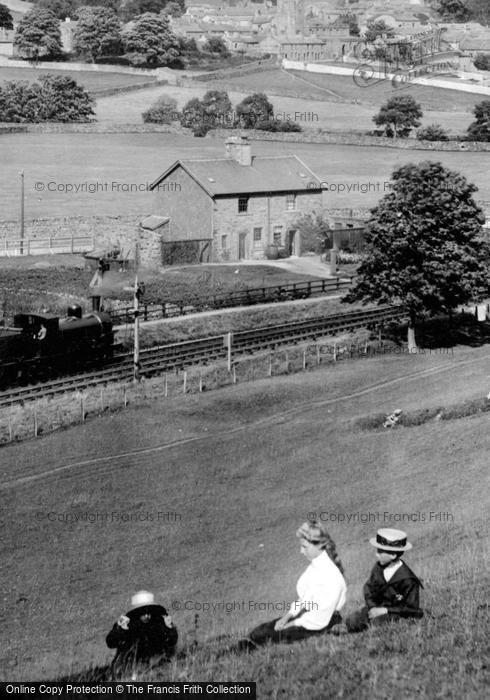 Photo of Askrigg, Children Beside The Railway 1911