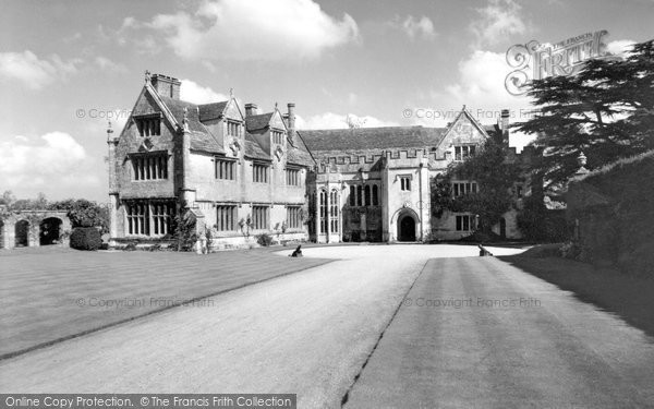 Photo of Athelhampton, Hall c.1955