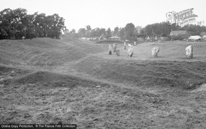 Photo of Avebury, Megalithic Circle c.1950