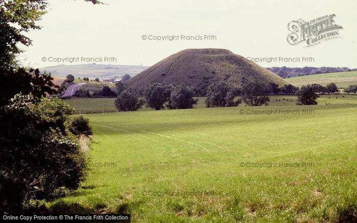 Photo of Avebury, Silbury Hill c.1980