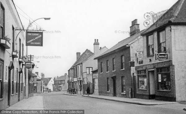 Photo of Aveley, High Street c1952